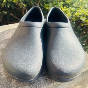 Crocs On The Clock Clogs Men’s Sz 13